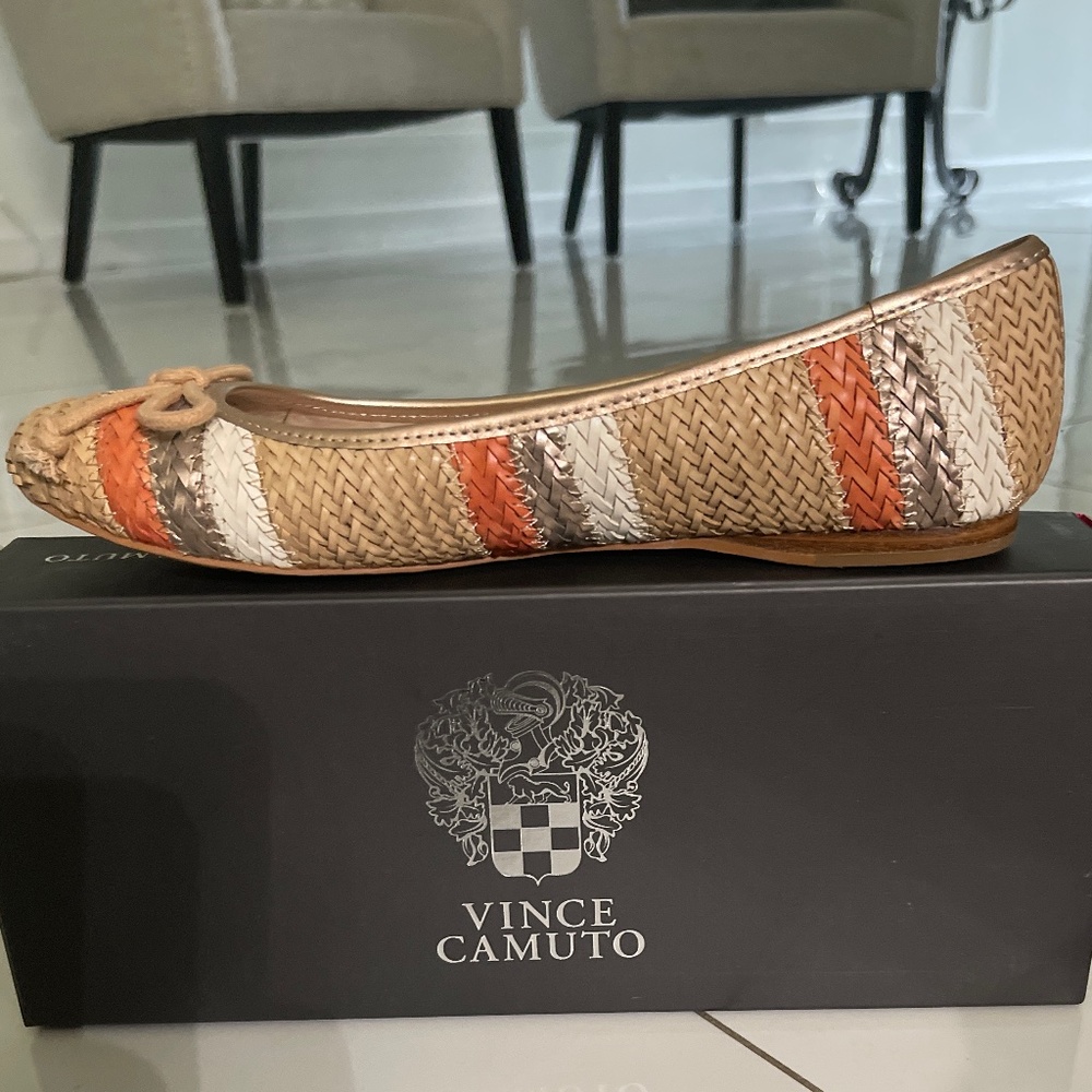 Vince Camuto flat fine woven shoes